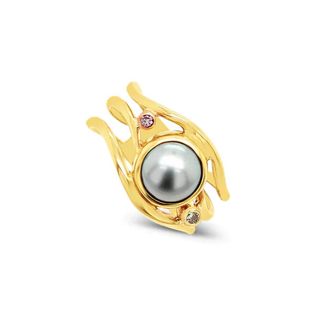 Pearl and Diamond Ring Yellow Gold